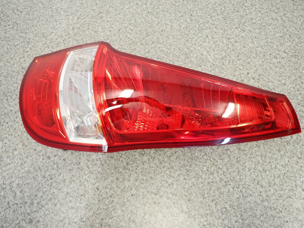 фото №5, Hyundai i30 07-11 kombi лампа задня права
