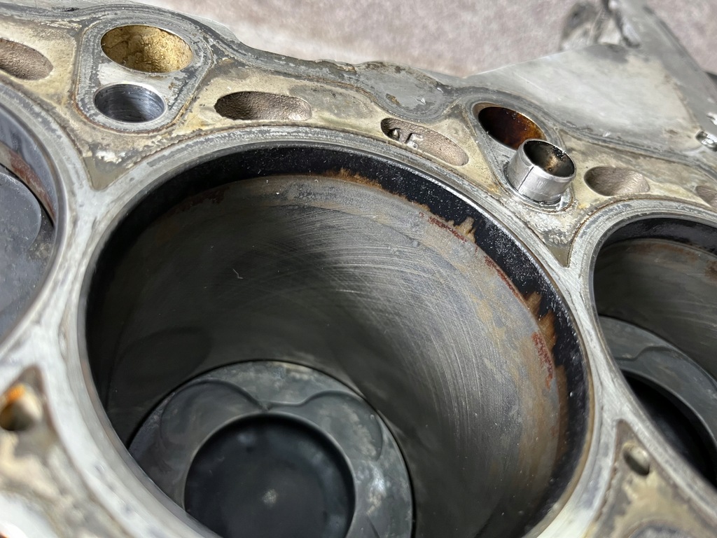 фото №10, Блок двигуна wal поршні bmw e70 x5 3.0 d m57n2 306d3 e71 e90 e92 e83 e65 e60