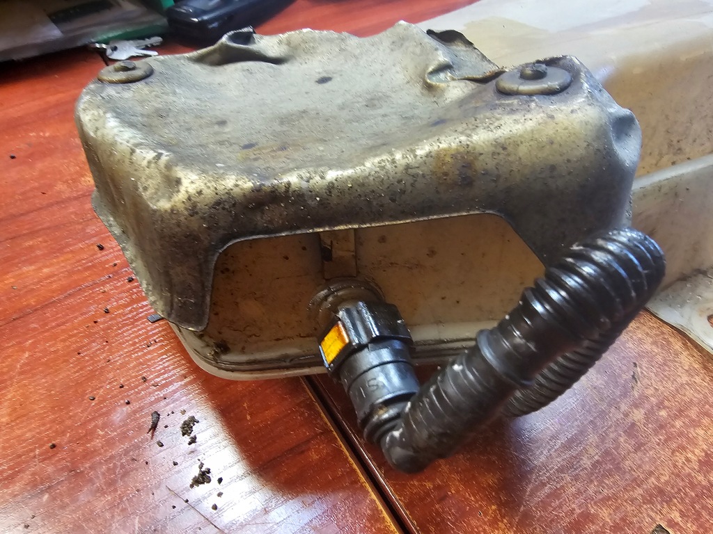 фото №6, Бачок омывателя peugeot 407 coupe 2.7hdi eu 05'