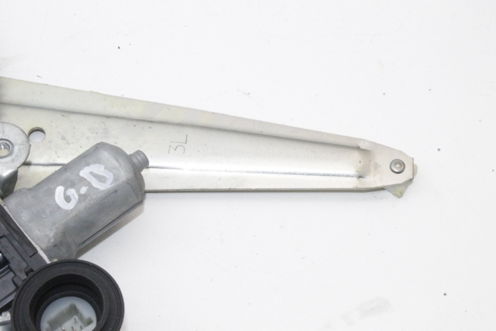 Підйомник скло задніх правих двері lexus ct zwa10_ 8572060300 1.8l Недорого