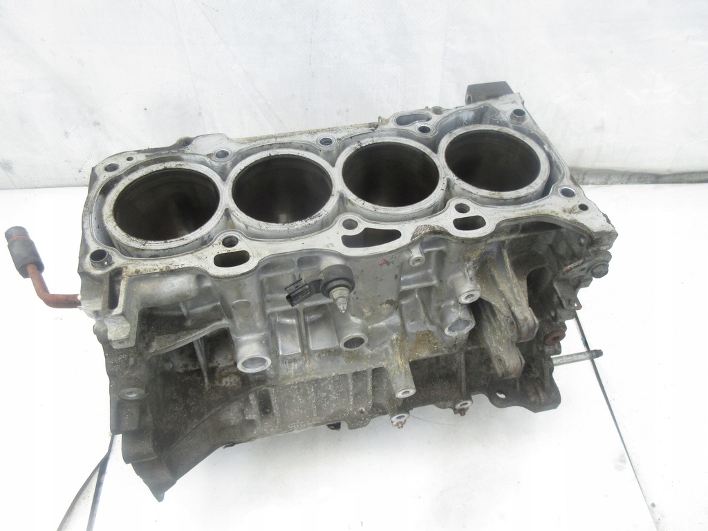 фото №1, Блок двигуна номінал toyota avensis t25 verso rav4 2.0 vvti