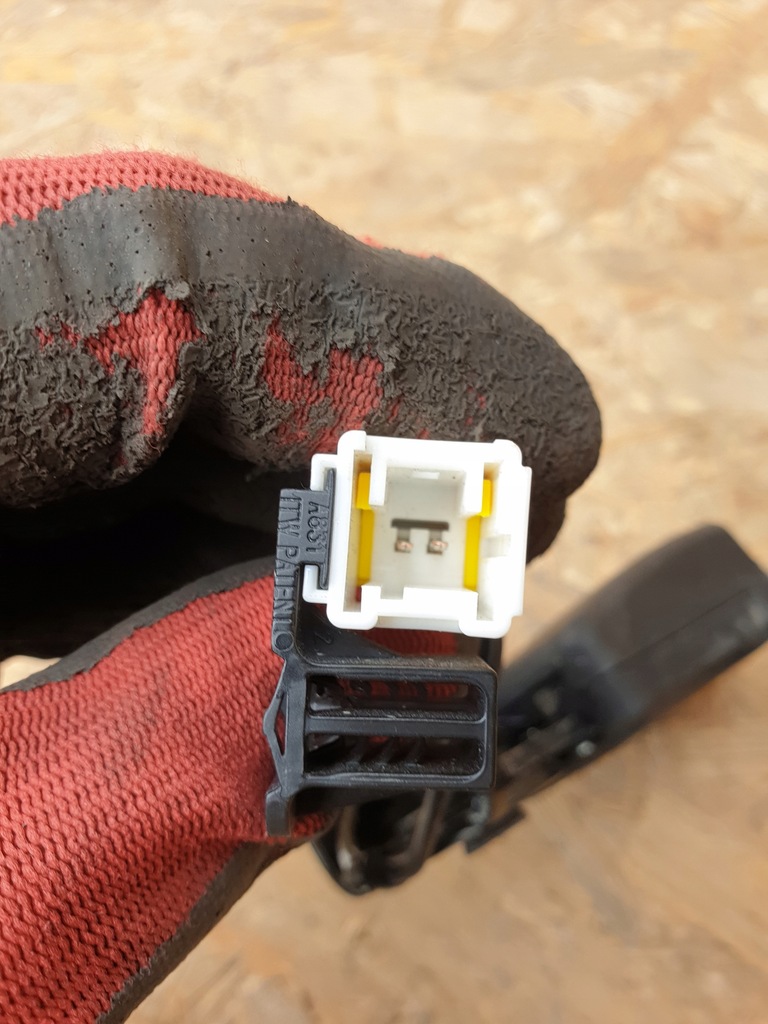 фото №2, Alfa romeo giulia клипса поперечина задняя