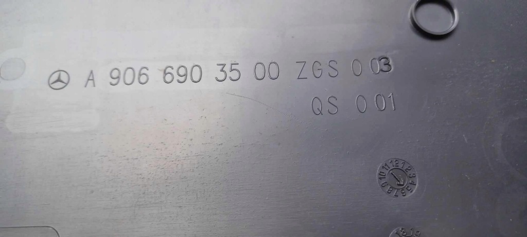 Молдинг боковая дверь задняя sprinter crafter w906 a9066903400 a9066903500 Киев