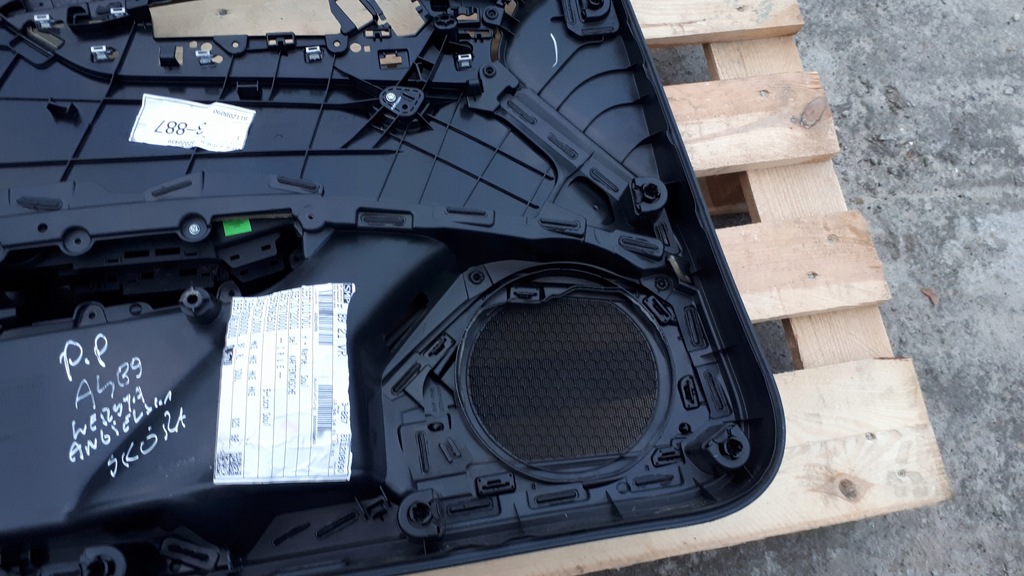 фото №10, A4 b9 8w обшивка дверь правый перед 8w0867134 uk