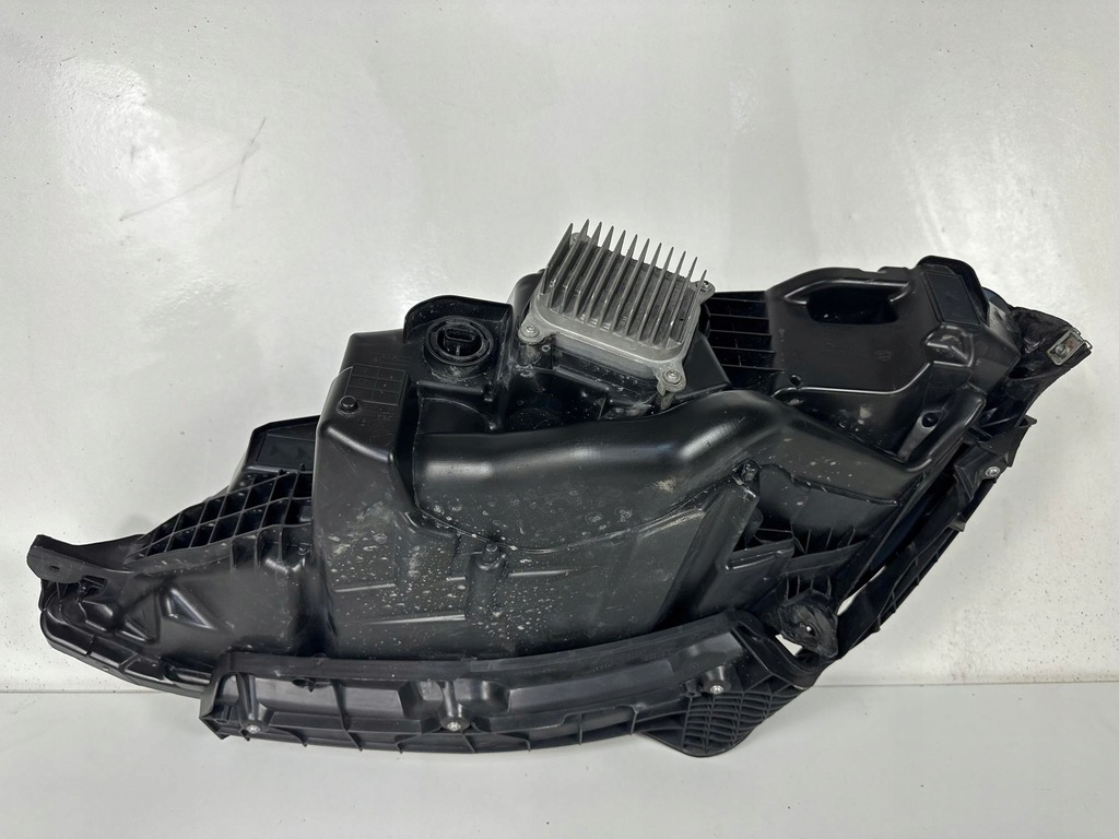 фото №10, Лампа перед передняя правая tesla s plaid 1563714-00-d 1563714 комплектная