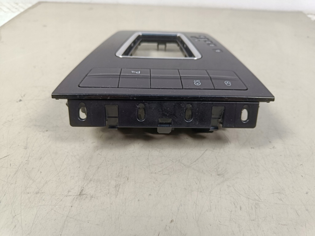 Купить Рамка выборщик коробки передач skoda octavia 3 панель европа 5e1713203r