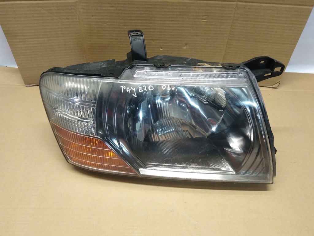 фото №1, Pajero iii 3 lift лампа правая перед uk