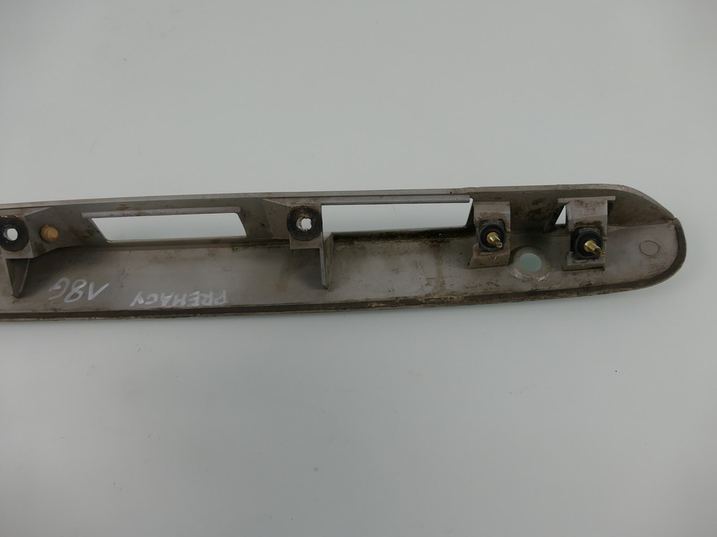 фото №7, Mazda premacy накладка кришки багажника 18g