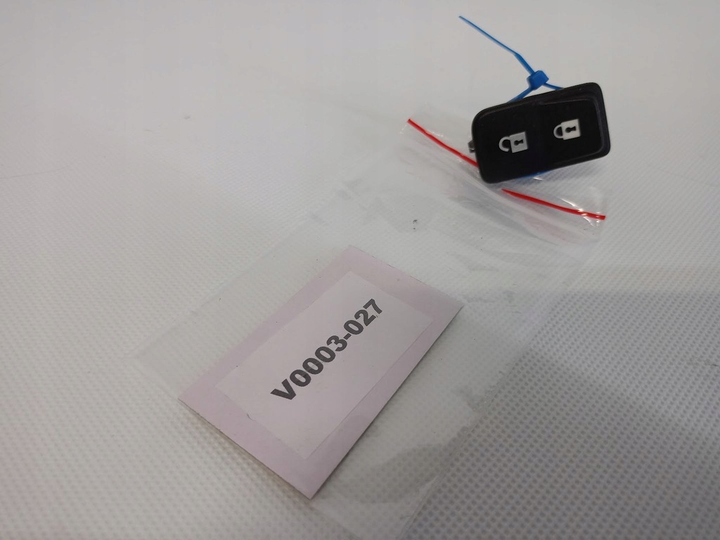 фото №1, Кнопка блокування двері лівий перед volvo v50