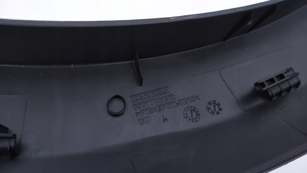 Dacia sandero 1 stepway молдинг бампера лівий задній задня 850777419r tc665 Зі Шроту