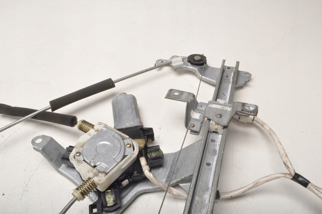 фото №7, Toyota tundra подъемник стекло задняя задний 00-06