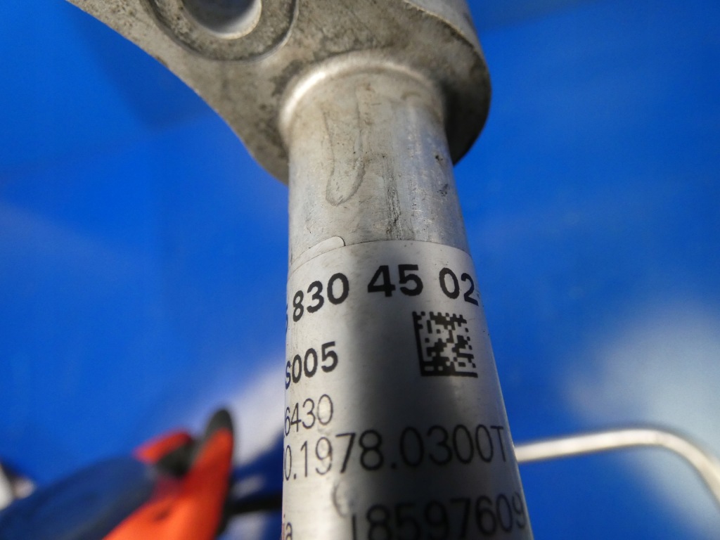 фото №3, Mercedes c klasa w205 трубки шланг кондиционера трубка