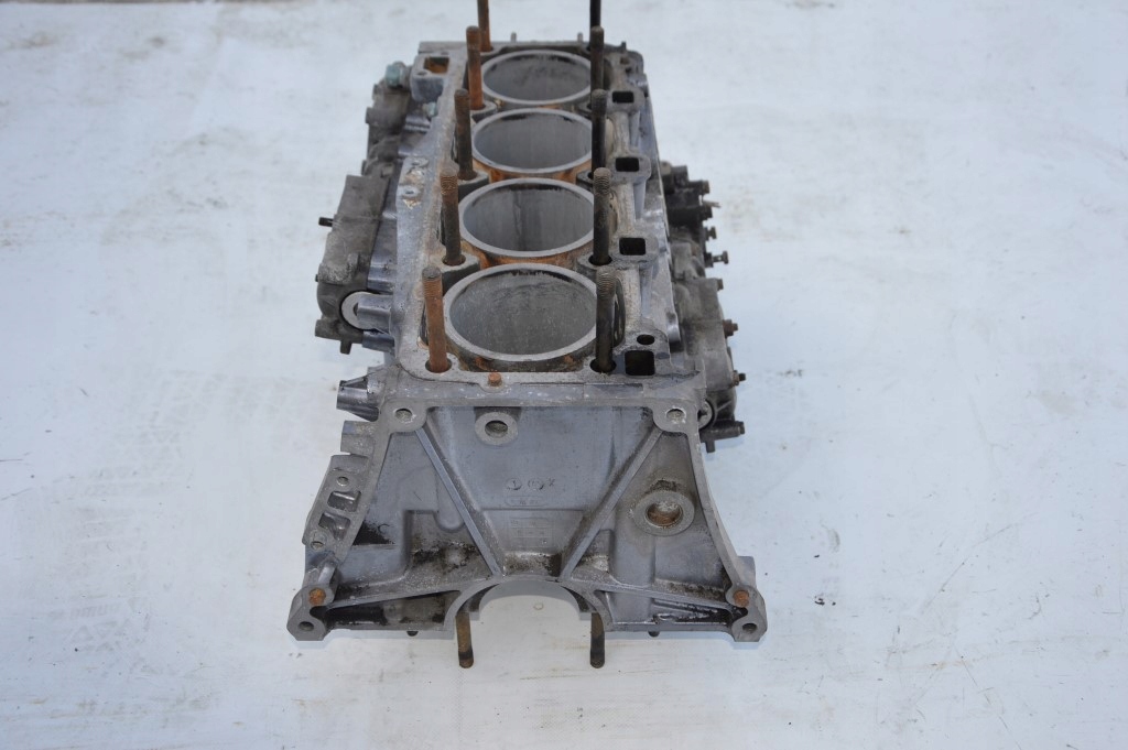 фото №6, Porsche 944 2.5 блок двигателя 9441011019r
