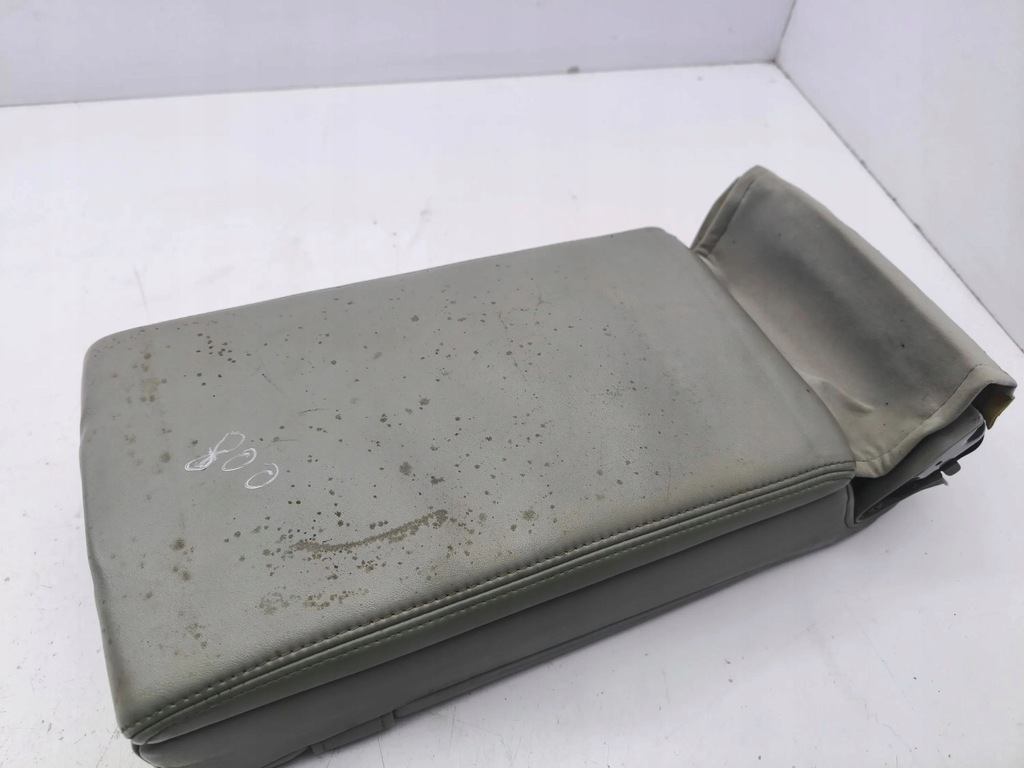 фото №10, Lexus is 220d-250-350 2007 подлокотник задний сиденье