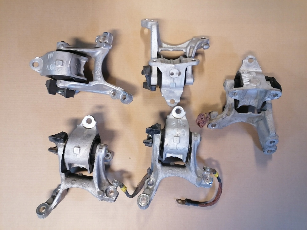 фото №1, Honda civic ix 1.6 12-15r кронштейн подушка коробки