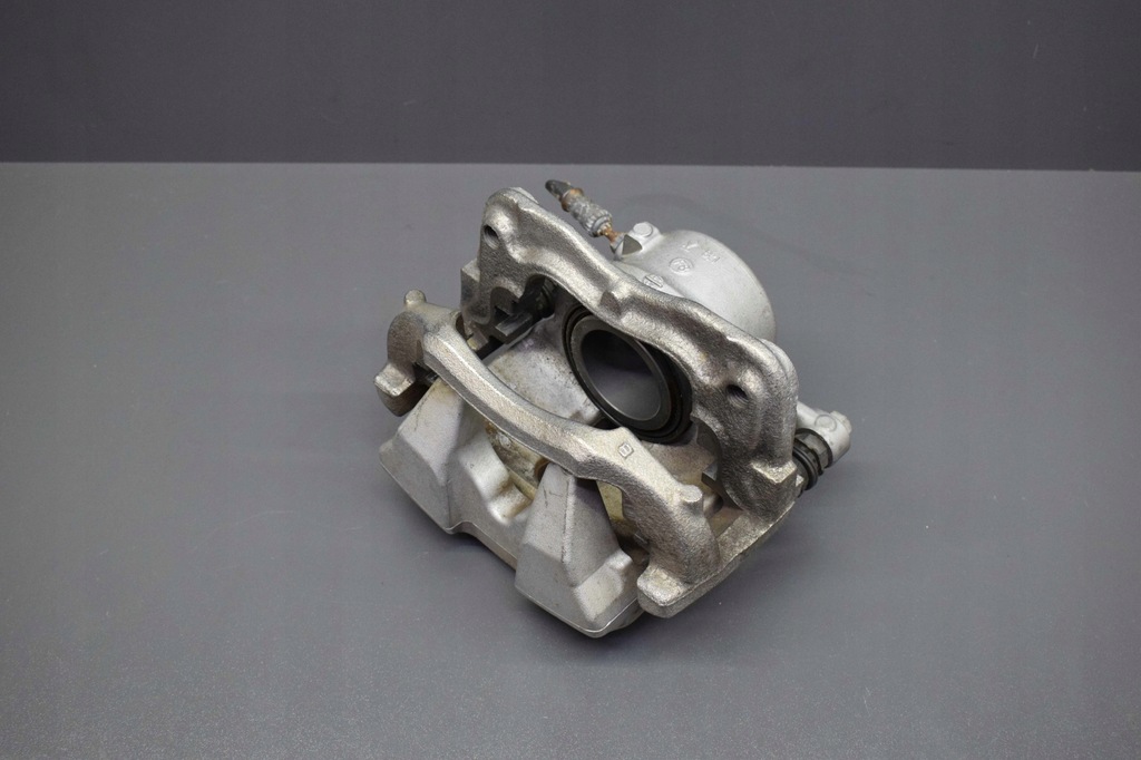 фото №7, Супорт притиск правий bmw x3 g01 5 g30 g31 z4 g26