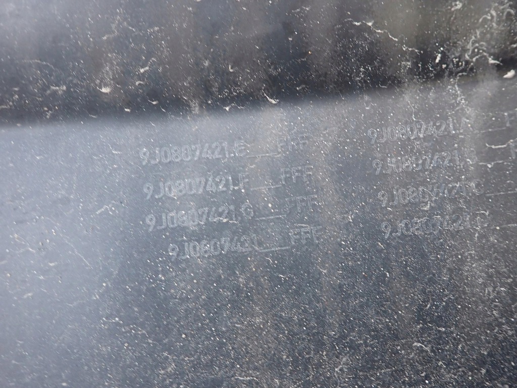 фото №10, Porsche taycan 19- бампер задняя задний pdc