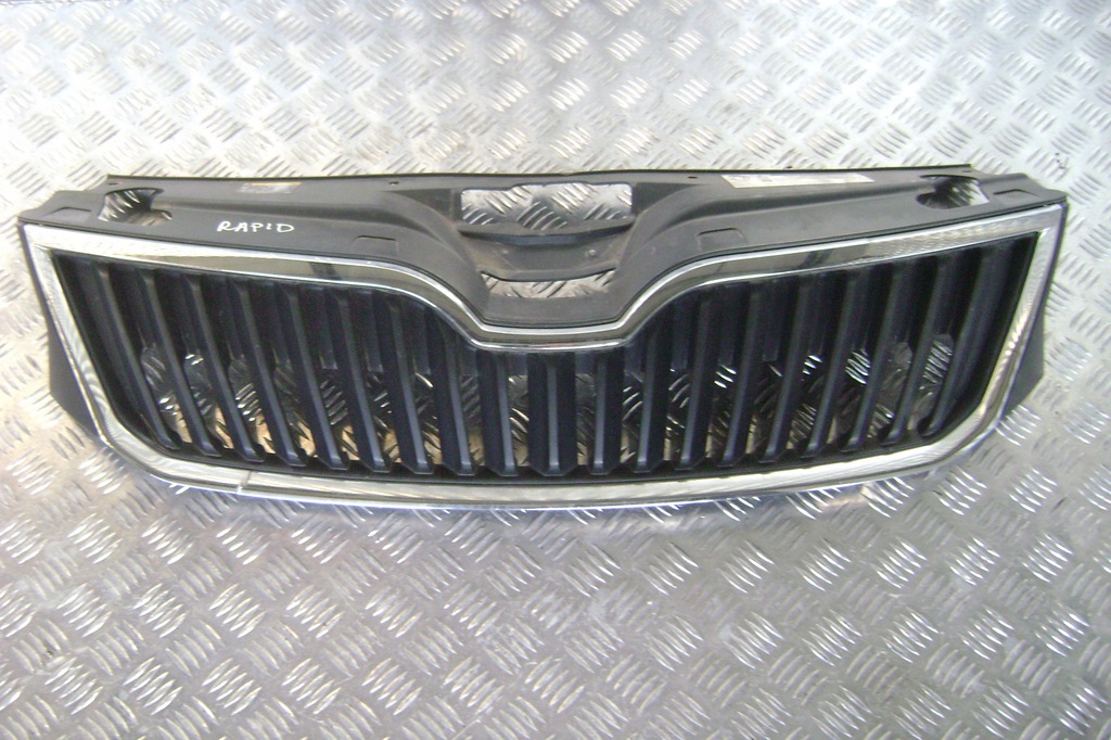 фото №1, Skoda rapid - решётка радиатора