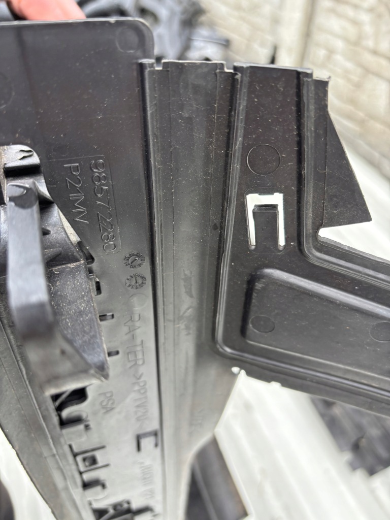 Peugeot 208 2008 2 2 corsa руль воздуха шторка жалюзи в Украине