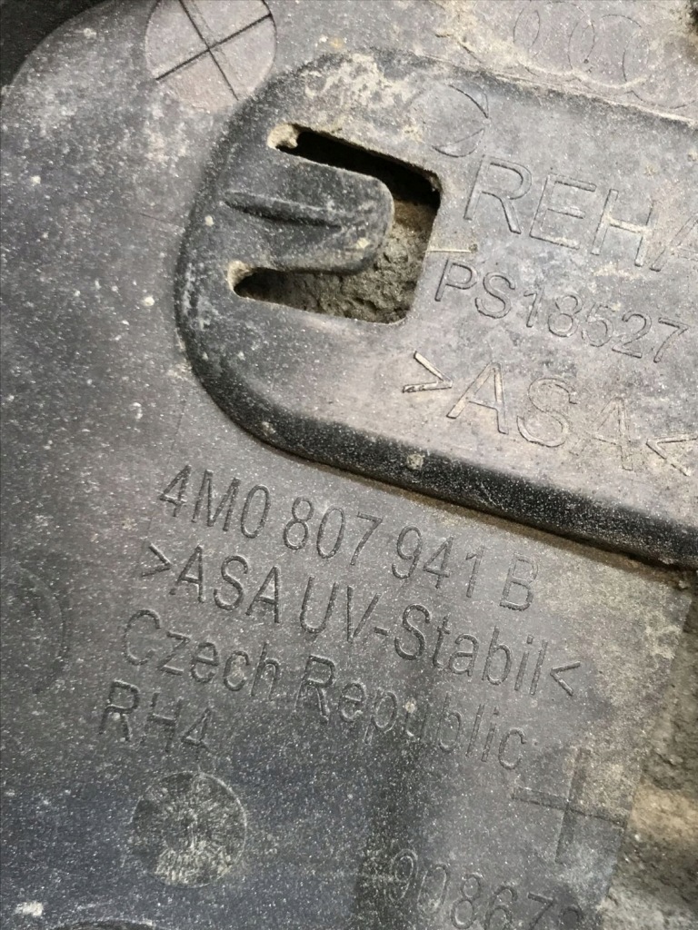 Audi q7 4m0 2015- накладка диффузор бампера задняя 4m0807941b Цена