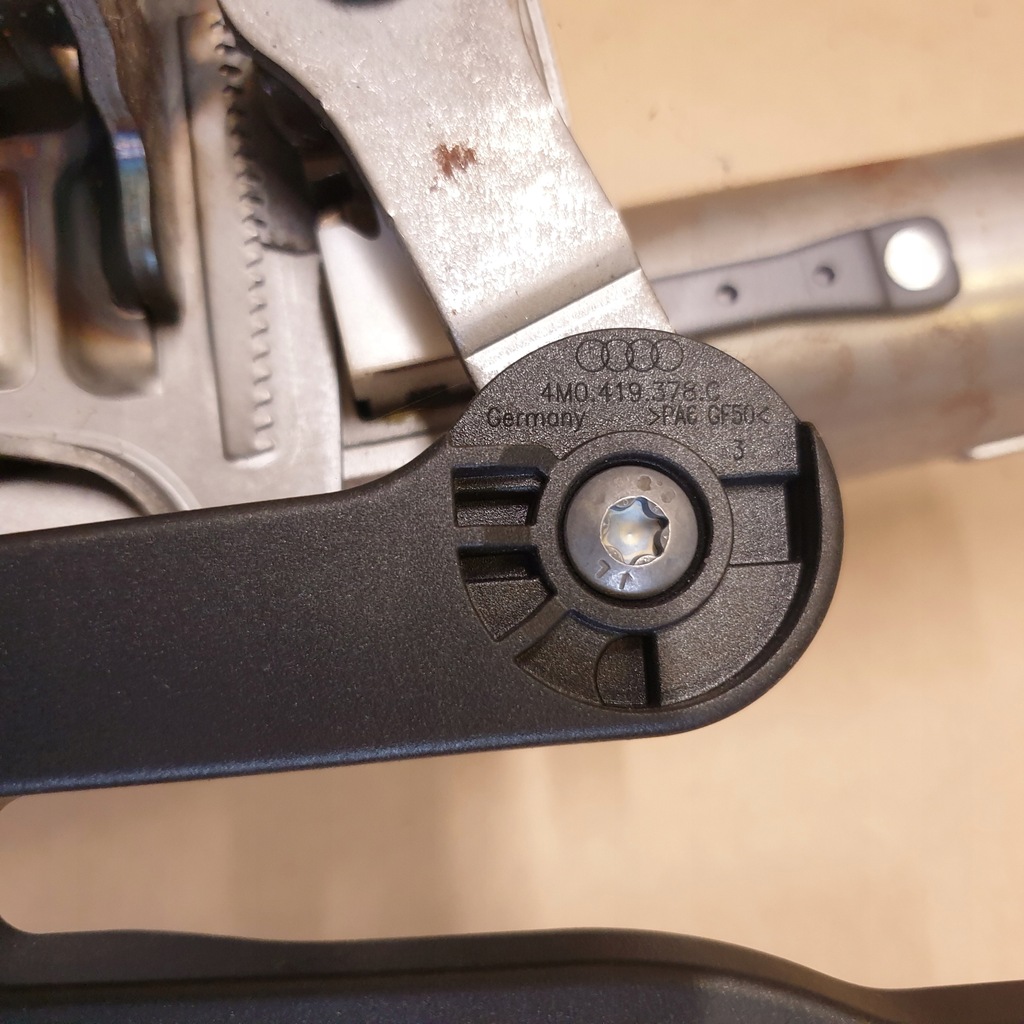 фото №7, Колонка рулевая шток audi a4 b9 a5 8w оригинальный номер eu