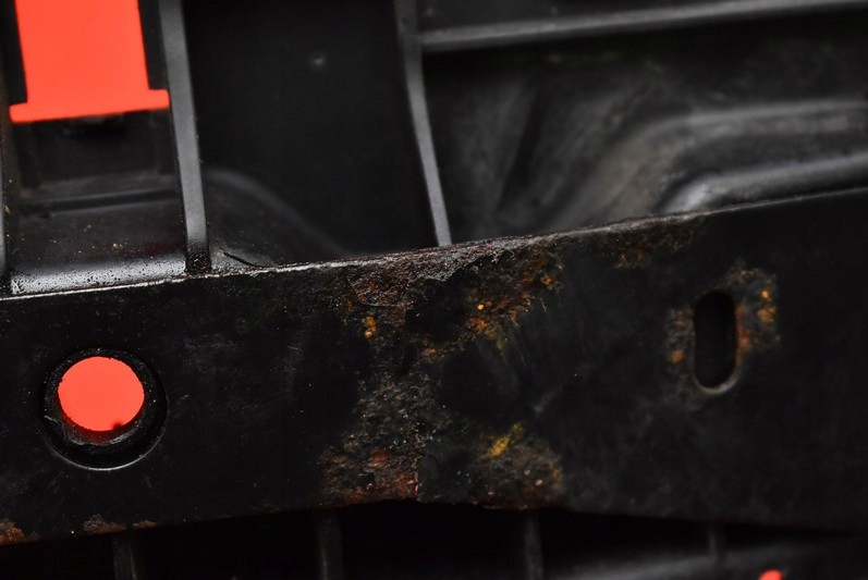 Основание аккумулятор 13346249 opel astra 4 iv j 1.4 16v 100 km 09-12 Цена