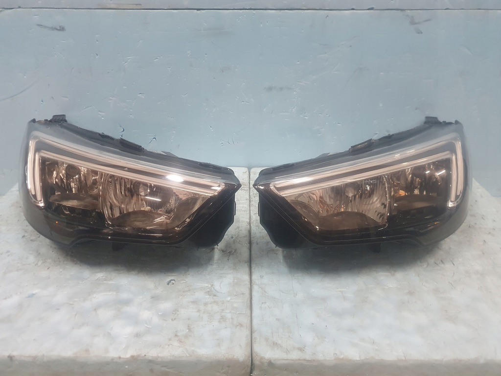 фото №1, Лампа opel crossland x обычная + led левая правая перед