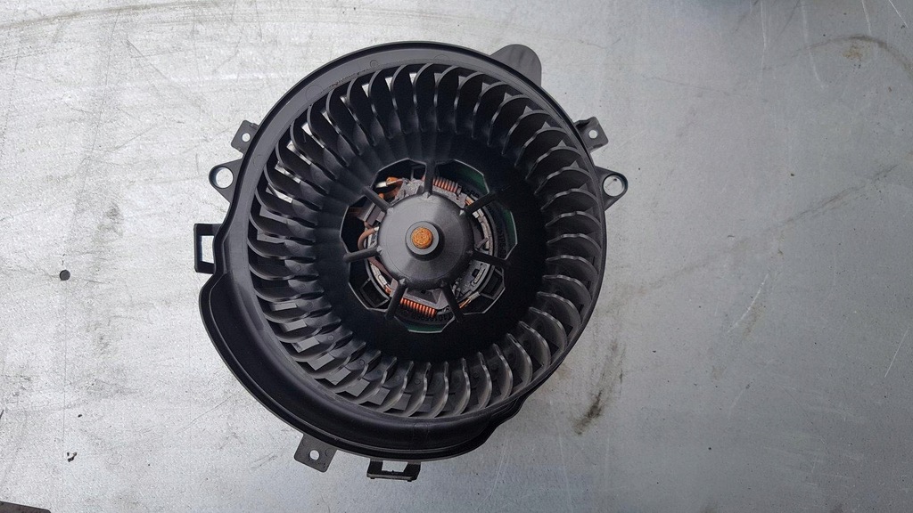 фото №6, Воздуходувка обдув audi a3 8v 5q2819021b uk