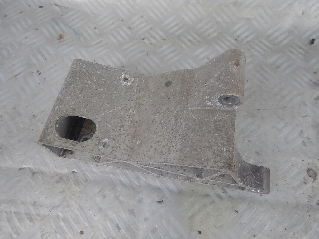 фото №1, Volvo s60 i v70 ii 2.4b lift кронштейн основание двигателя