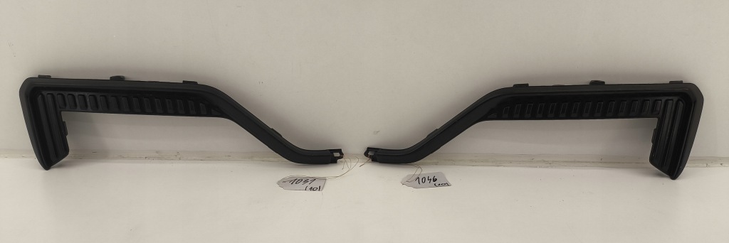 фото №1, Решітка молдинг бампера ліва права задня volvo xc60 ii lift