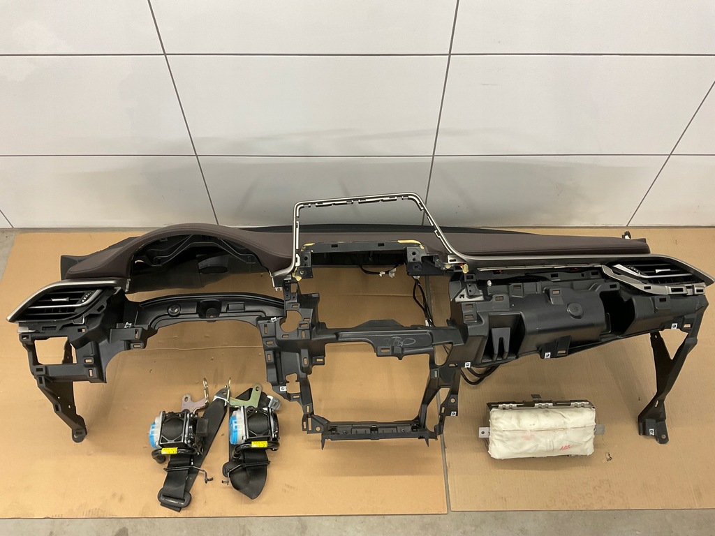 фото №2, Toyota chr ch-r приборная панель подушка ремни