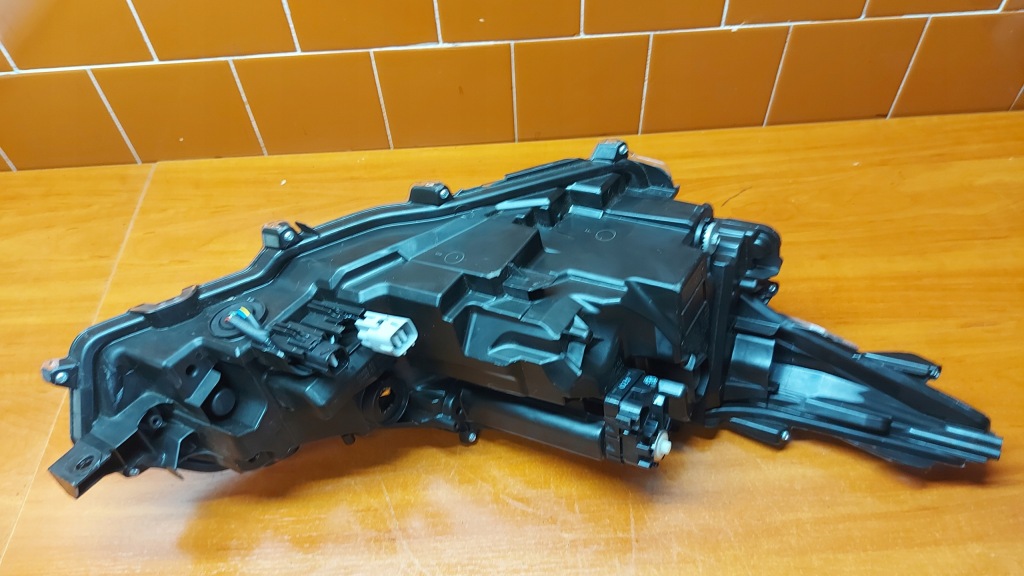 фото №15, Фара лампа левая левый перед toyota corolla e21 sedan 18-