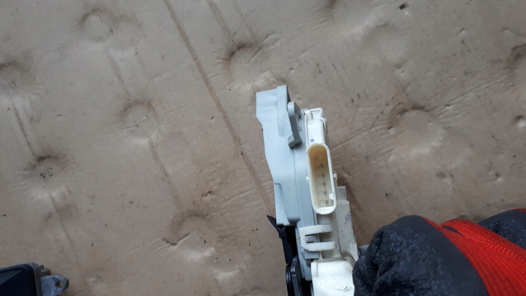 фото №10, Sq5 8r q5 замок дверь левый задняя 5 pin a4 b8 s5 a5