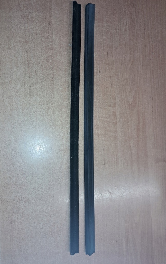 фото №1, Прокладка wodozgarniająca задняя mercedes w115 sedan