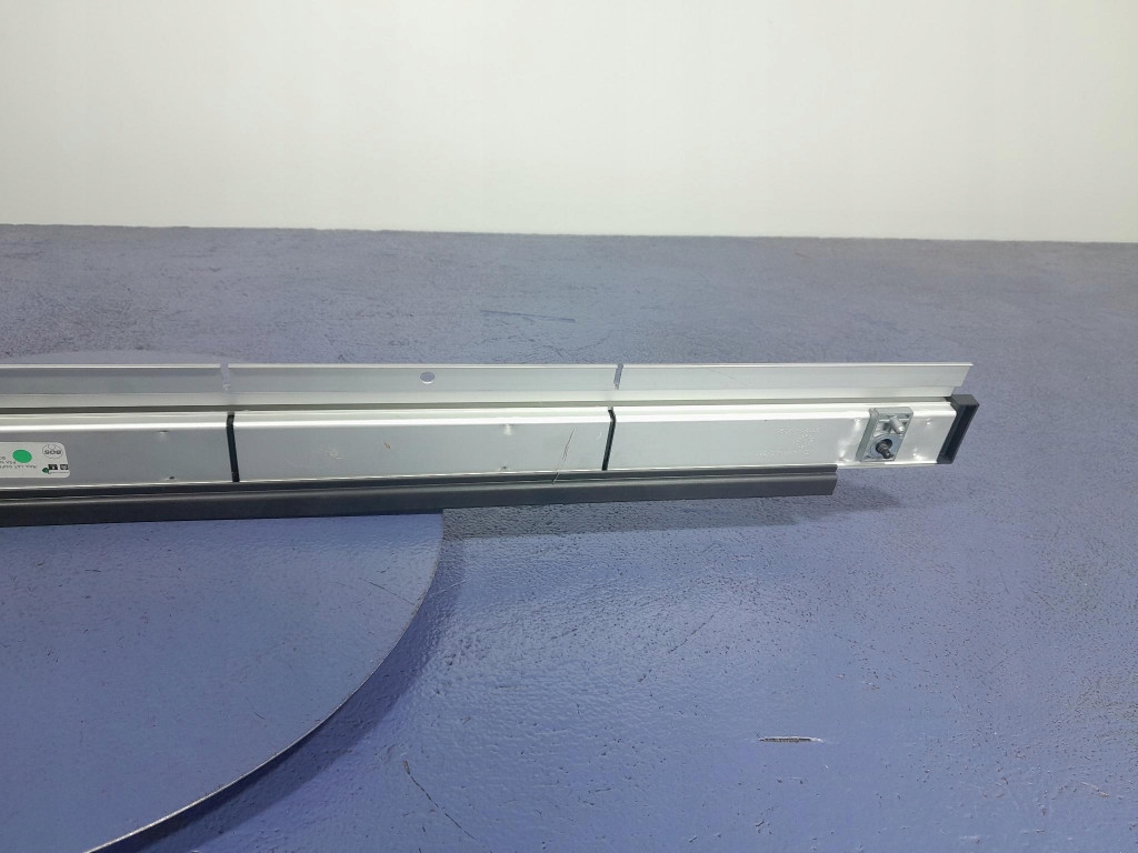 фото №5, Peugeot 308 ii t9 sw kombi молдинг направляющая багажника левая 98057260vv