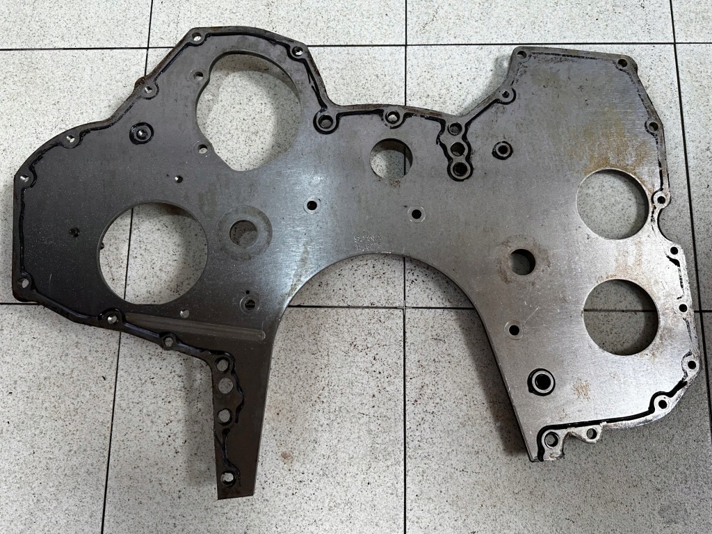 фото №1, Кришка плита корпус розподільного валу scania r 420 1548225