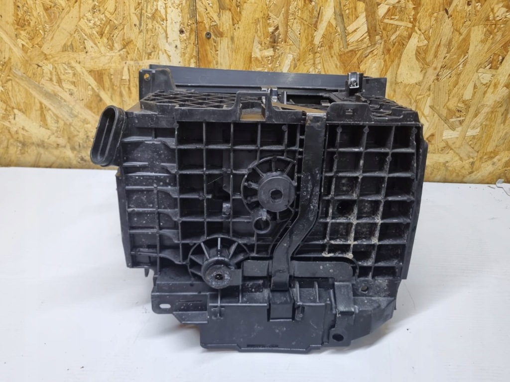 Купити Trafic 3 vivaro talento рестайлінг  2.0 dci корпус акумулятор комплект  244287528r