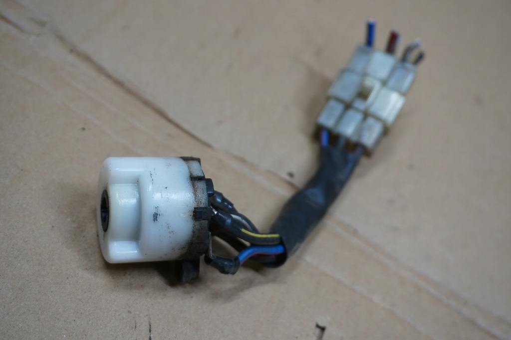 фото №2, Daihatsu rocky колодка замка запалювання замок запалювання 2,8 td