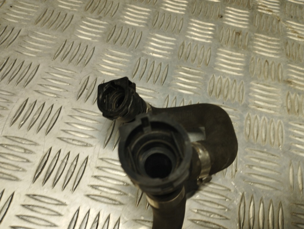 Bmw f20 f21 f22 f30 f31 труба патрубок шланг води 8510307 Зі Шроту