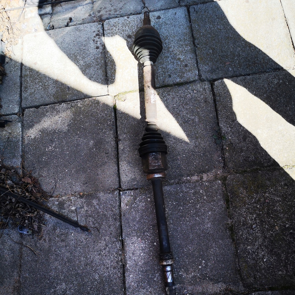 фото №1, Приводной вал передняя правая renault laguna ii 2 1.9 dci