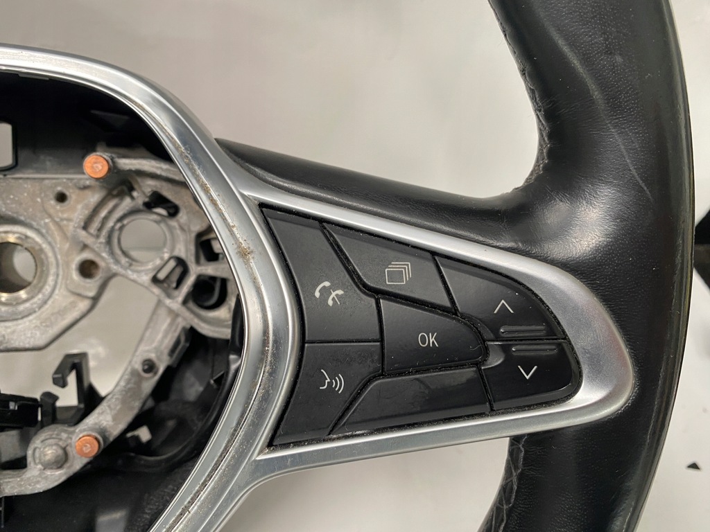 фото №6, Renault zoe ii воздуховод кожа мультифункция 484006274r