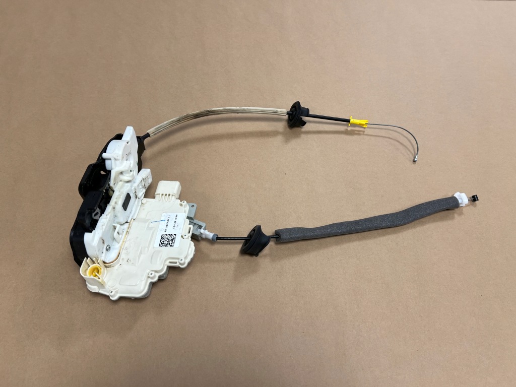 фото №1, Audi a6 a7 4g замок дверь левый 4g8839015b