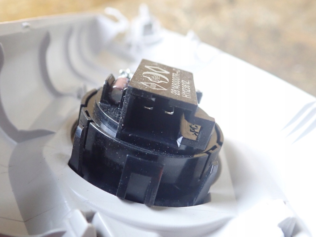 фото №9, Захист стійка правий перед динамік renault clio v 1,0 tce 2021r 769113024r