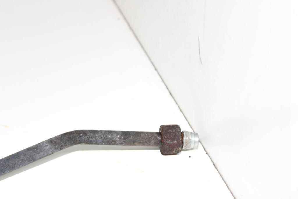 фото №7, Шланг трубка радиатора mercedes actros mp4 масла