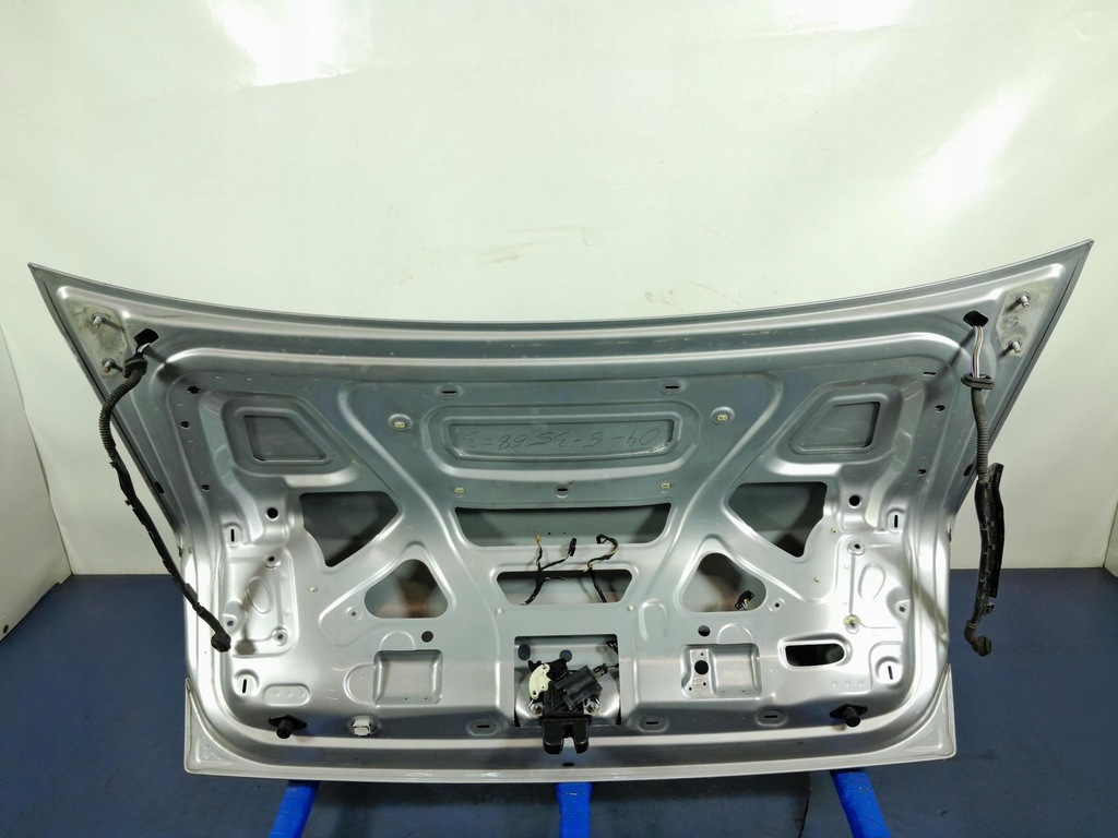 фото №10, Audi a8 d3 long задняя крышка багажника багажника ly7w