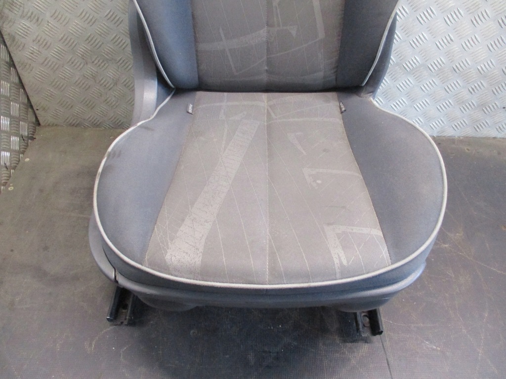 фото №4, Сиденье правый перед renault scenic ii 03-09r