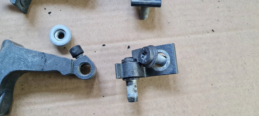 фото №7, A4 b9 8w s4 петля петли дверь правое правый перед комплект lx7r