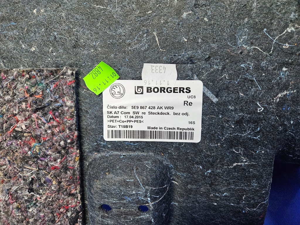 Skoda octavia iii kombi 3 12-20 обшивка правый багажника 5e9867428ak Киев