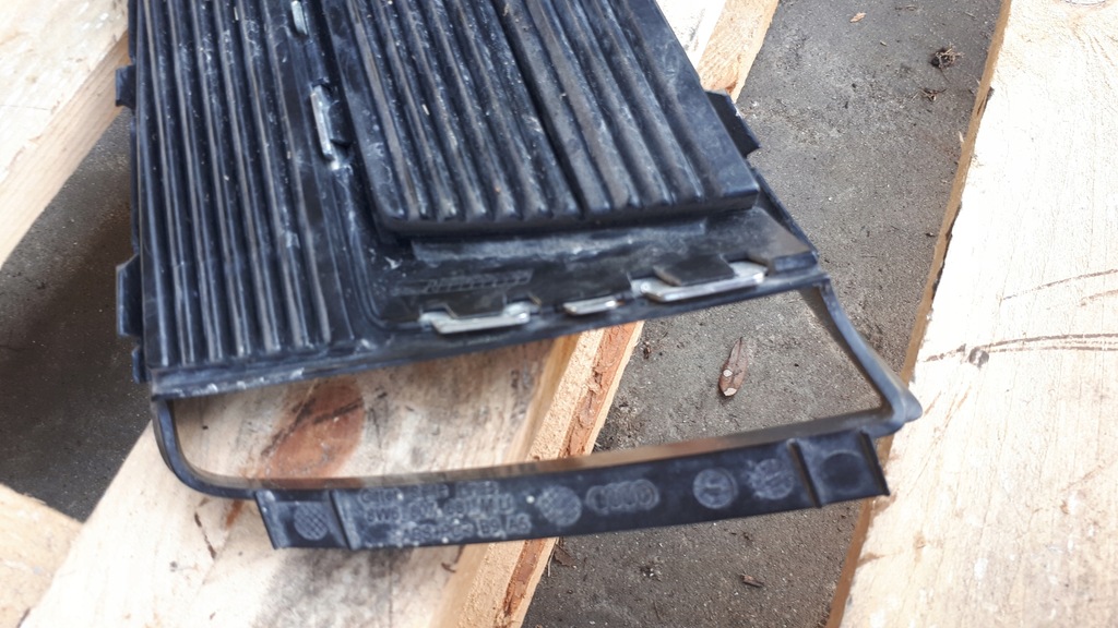 фото №8, A5 8w решётка бампера левая перед 8w6807681mli