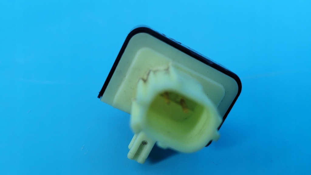 фото №10, Toyota rav4 v 19r 2.0 vvti датчик удара подушка безопасности 89173-11010